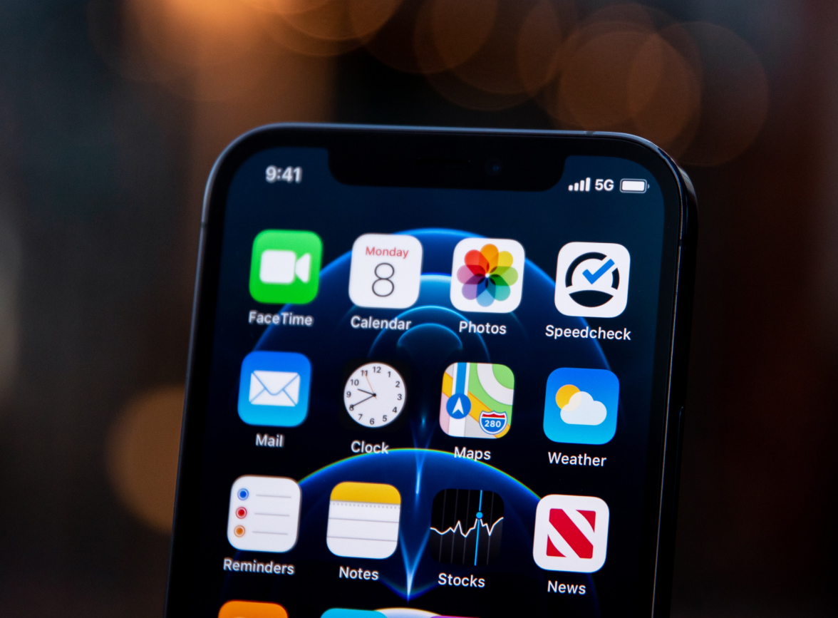 袁州苹果手机维修分享为什么 iPhone 12 在冬季会自动关机 